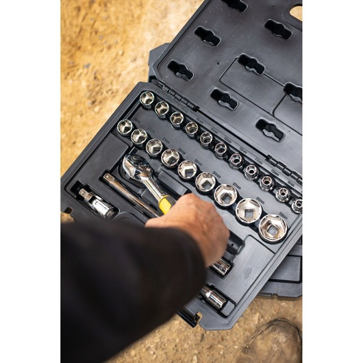 JUEGO DE DADOS 1-2" 24 PIEZAS (STMT82830) STANLEY - Vista 2